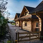 Z Bali Drewnianych W Gorach Jacuzzi & Balia - Osada Chelm Stroza (Myslenice)
