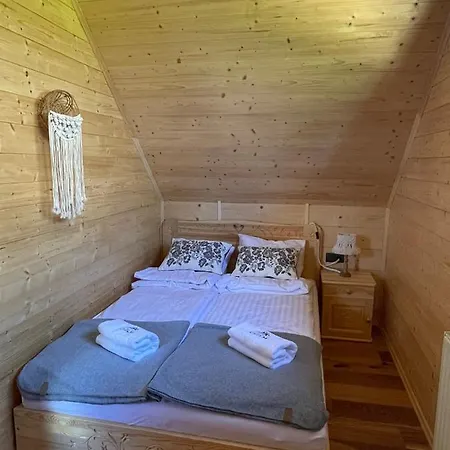 Drewniany W Gorach Jacuzzi & Balia - Osada Chelm Chalet