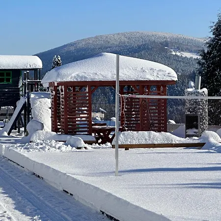 Z Bali Drewnianych W Gorach Jacuzzi & Balia - Osada Chelm