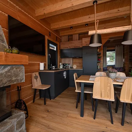 Z Bali Drewnianych W Gorach Jacuzzi & Balia - Osada Chelm