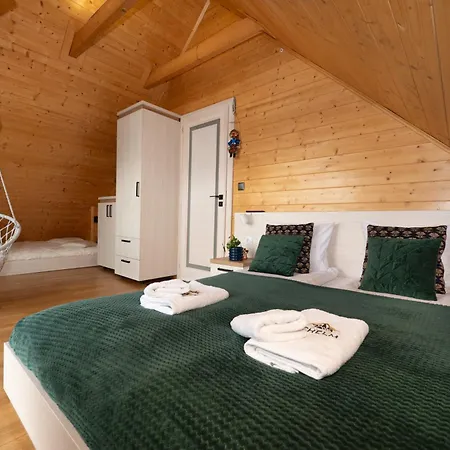 Drewniany W Gorach Jacuzzi & Balia - Osada Chelm Chalet