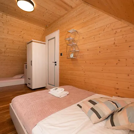 Drewniany W Gorach Jacuzzi & Balia - Osada Chelm Stroza (Myslenice)