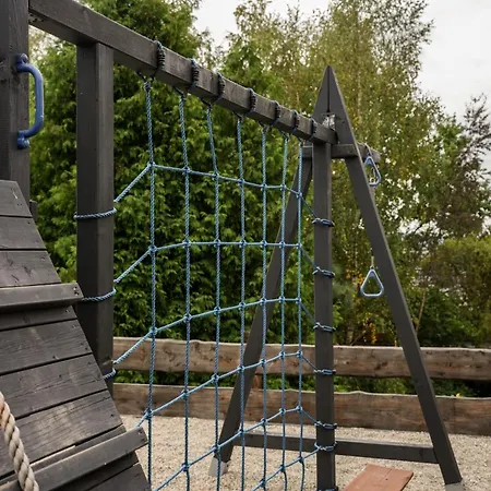 Z Bali Drewnianych W Gorach Jacuzzi & Balia - Osada Chelm