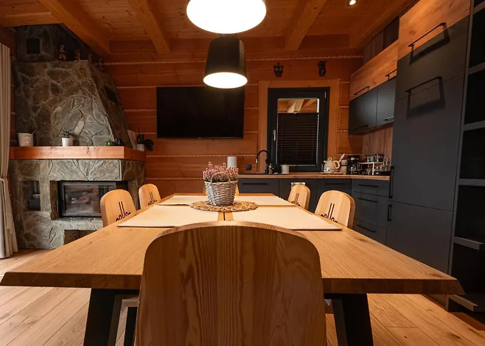 Z Bali Drewnianych W Gorach Jacuzzi & Balia - Osada Chelm בקתה *