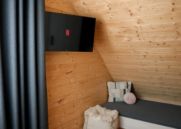 Z Bali Drewnianych W Gorach Jacuzzi & Balia - Osada Chelm Stroza (Myslenice)