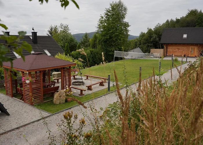 Z Bali Drewnianych W Gorach Jacuzzi & Balia - Osada Chelm בקתה