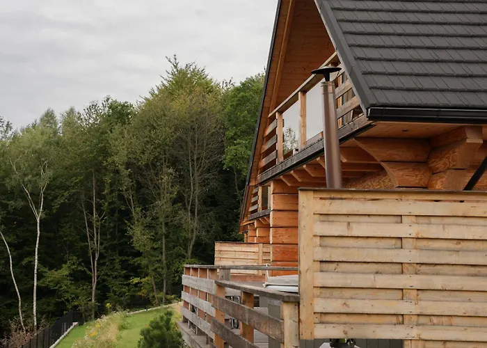 Z Bali Drewnianych W Gorach Jacuzzi & Balia - Osada Chelm בקתה Stroza (Myslenice)