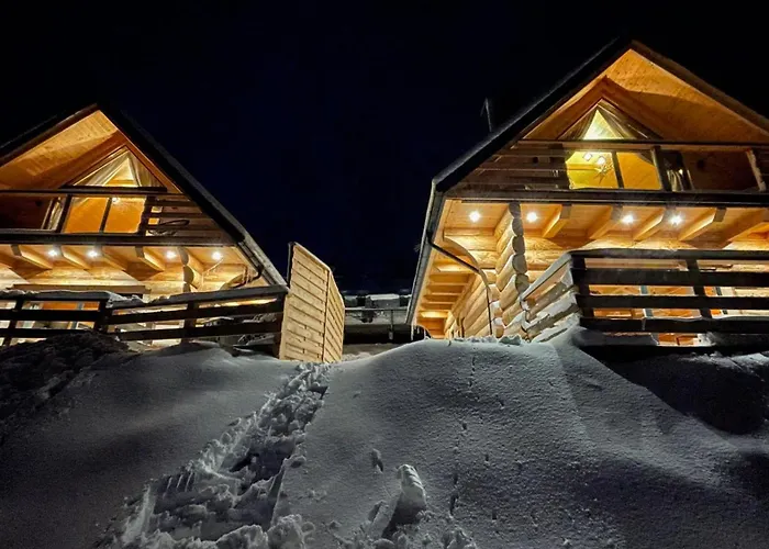 Z Bali Drewnianych W Gorach Jacuzzi & Balia - Osada Chelm בקתה